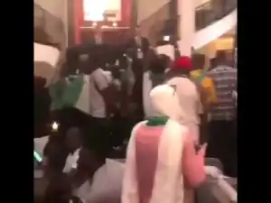 Video: Super Eagles Shocked By Fans At Their Hotel After Their Hotel Address Was Leaked